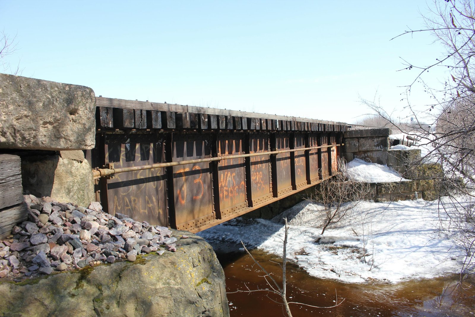 Main span